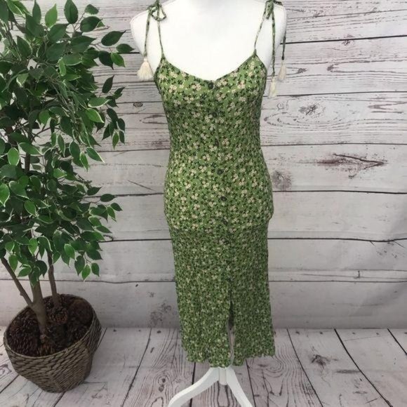 All In Favor Button Down Floral Midi Dress NWOT - Picture 2 of 10